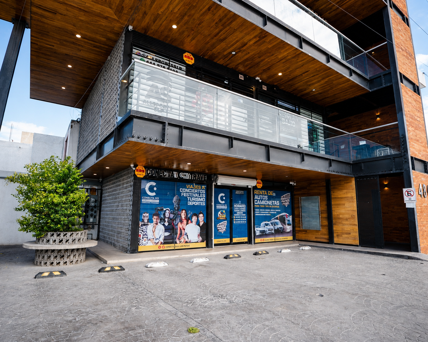 Fachada de la sucursal Platino Tours en San Luis Potosí